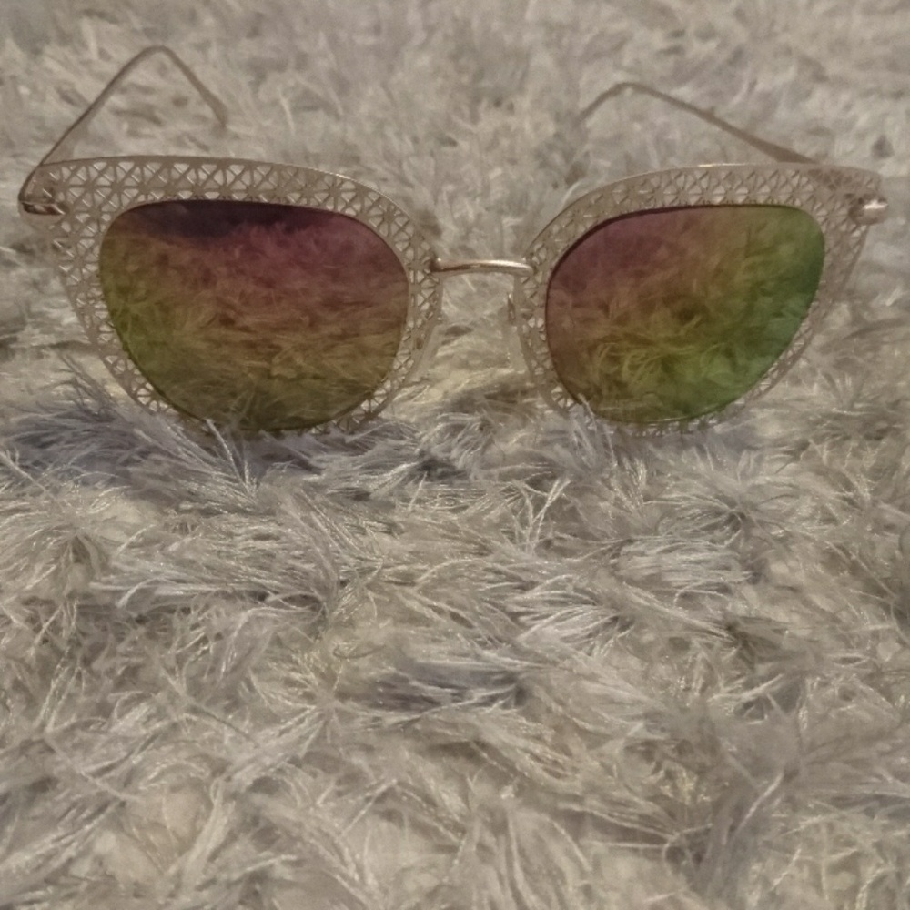 Mirror sunglasses